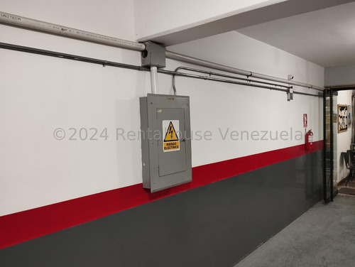 Estupendo Fondo De Comercio En Venta Taller Mecanico Con Excelente Ubicación Sabana Grande