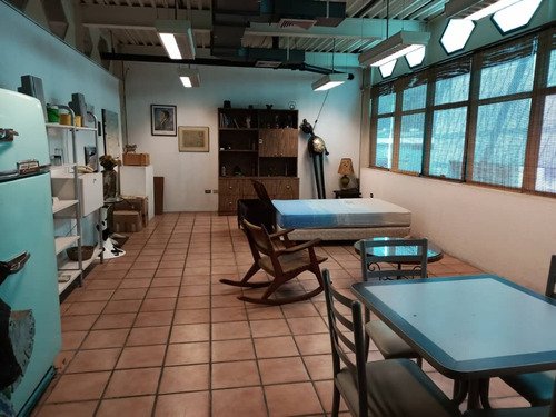 Oportunidad Edificio Comercial Prados Del Este