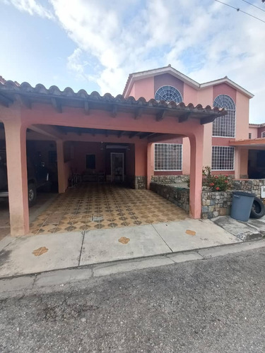 Casa En La Entrada De Naguanagua Lomas Del Roció 