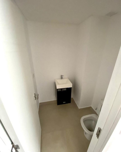 Imagen 9 de 18 de Departamento De 4 Ambientes - Vilanova Haedo