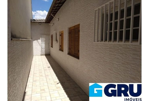 Casa Térrea Localizado No Jardim Santa Mena