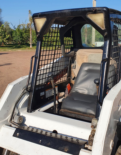 Minicargadora Bobcat S150