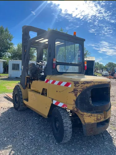 Autoelevador Cat Dp50 5000kg Torre Triple 6mts Año 2008