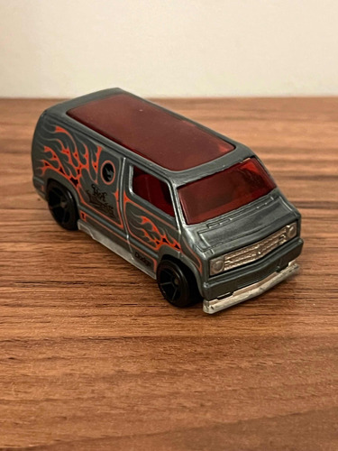 Hot Wheels Custom 77 Dodge Van