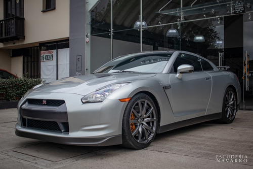 Nissan Gt-r