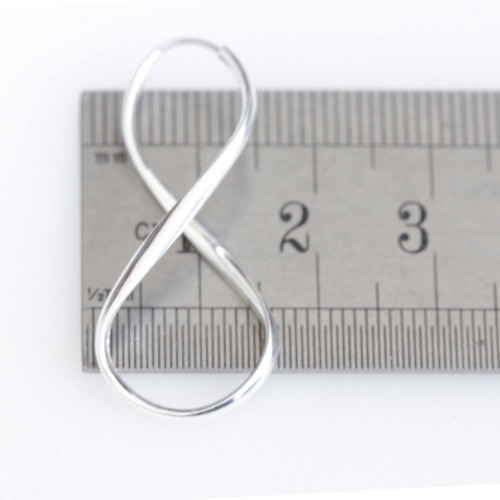 Imagem 6 de 6 de Argola Brinco Pequena Infinito Prata 925 - 38mm Feminina