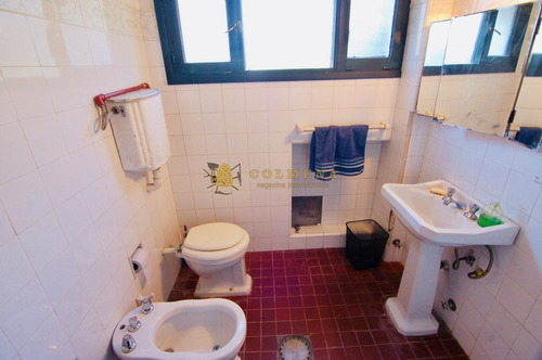 Muy Buena Casa A Pocos Metros De La Playa, Imperdible!!!- Ref: 1799