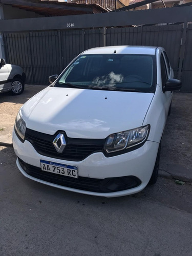 Renault Logan 2 1.6 8v Authentique 2016 Con Gnc Tomo Usado