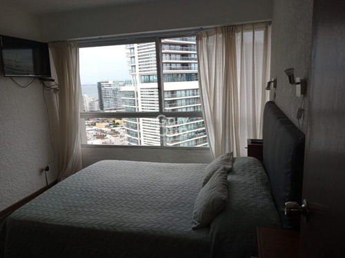 Imagen 8 de 13 de Departamento De 1 Dormitorio En Piso Alto, Punta Del Este