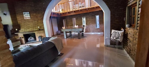 Venta Chalet 5 Ambientes En Palomar Lote 8.66x45 Zona Colegio Loreto Ficha 8240
