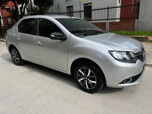 Renault Logan Exclusive At