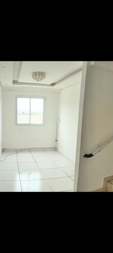 Apartamento Duplex Com Dois Dormitórios.