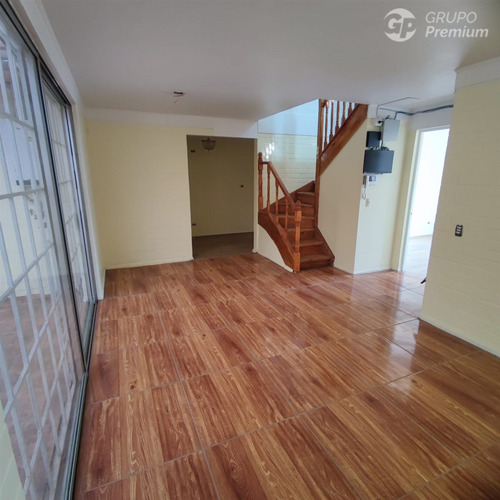 Casa En Venta De 3d 2b Y 1e En Puente Alto