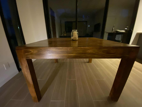 Mesa Cuadrada Madera