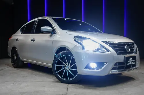 Nissan Versa Advance 1.6