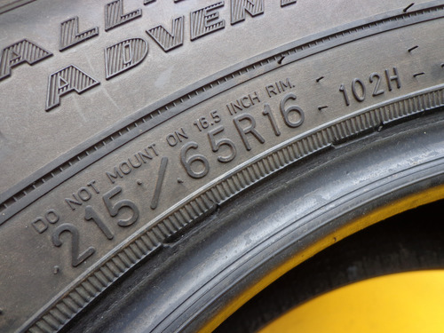 Pneu 215 65 Aro 16 Goodyear Wrangler All-terrain Adventure (Usado)