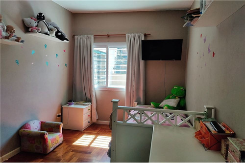 Venta Casa Flores Con Quincho Terraza Garaje