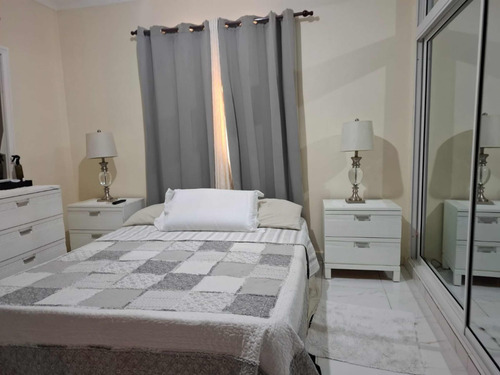 Vendo Apartamento De 3 Habitaciones En Aut. San Isidro