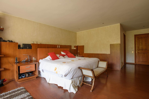 Venta // Casa En La Dehesa - Estilo Provenzal