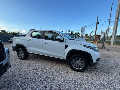 Fiat Strada 1.4 8v Freedom Cd
