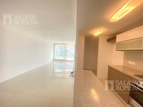 Imagen 2 de 12 de Venta Departamento -3 Dormitorios- 2 Baños - Punta Del Este - Ref:4188261