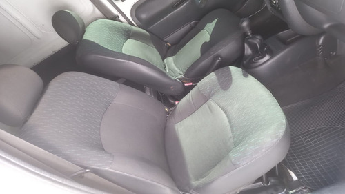 Renault Kangoo Express 1.6 16v Hi-flex 4p