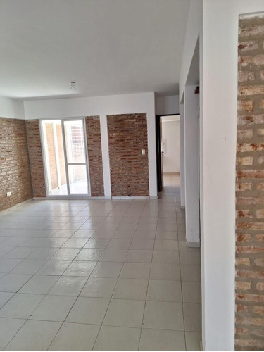 Venta Duplex 2 Dormitorios Cochera Parque Capital Apto Crédito