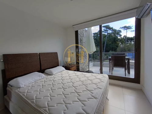 Vendo Apartamento, 1 Dormitorio Y Medio, Edificio De Lujo Con Amenities, Punta Del Este, Maldonado