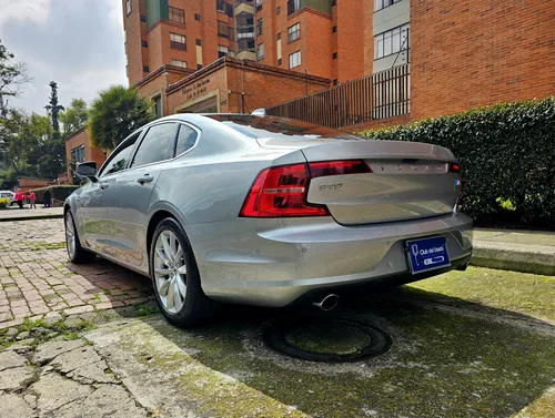 Volvo S90 2.0 T5 Drive-e Momentum