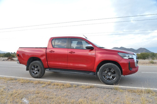 Toyota Hilux Pick-Up 2.8 Cd Srv 177cv 4x2 At