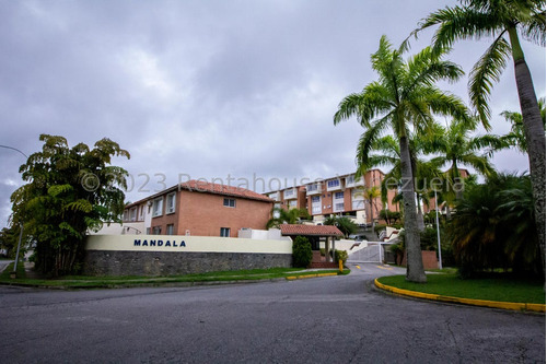 Apartamento Dúplex Mandala En Calle Cerrada En Venta En Loma Linda Avenida Caicaguan Caracas 