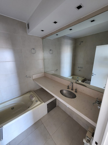 Imagen 16 de 21 de Penthouse Dos Dormitorios En Alquiler - Barrio General Paz- Complejo Miracielos