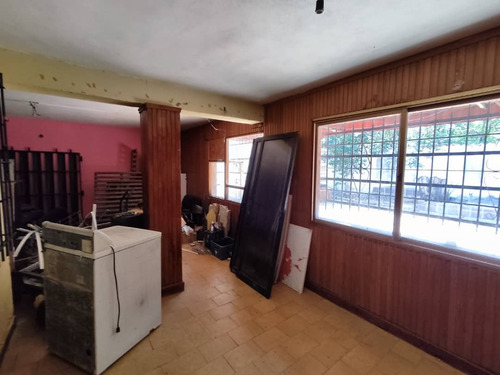Josefina Toledo: Casa Comercial En Venta En La Viña, 466m², Para Ser Remodelada, Terreno Rectangular, Inmejorable Ubicación, 222544