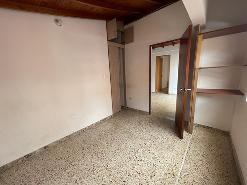 Imagen 7 de 14 de Casa Parque Copacabana Antioquia, 3 Habitaciones, 2 Baños, Balcon