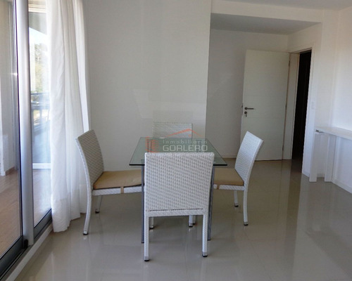 Imagen 7 de 30 de Venta De Apartamento En Mansa, Punta Del Este - 2 Dormitorios - Terraza Parrillero