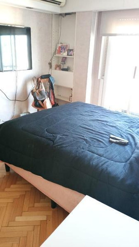 Luminoso Semipiso De 5 Ambientes Con Balcón Y Vista Abierta En Venta - Barrio Norte