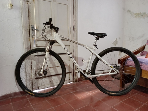 Bicicleta Gt Hombre. Usada Rodado 29 21 Velocidades