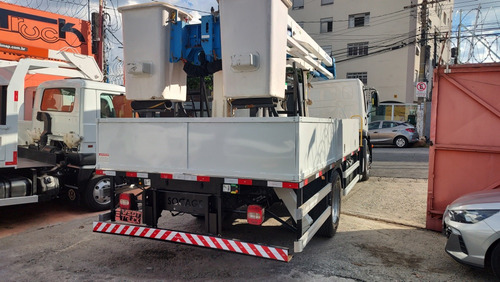 Volkswagen 14-190 Modelo 2021 Com Cesto Aéreo