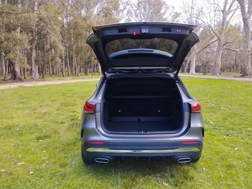 Imagen 8 de 23 de Mercedes Benz Gla 250 Amg