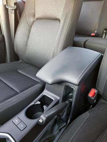 Imagen 19 de 23 de Toyota Hilux Srv 4x2 Manual Okm