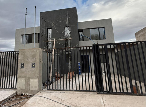 Venta Duplex 2 Dormitorio Escritorio, Tierra Mansa Centenario