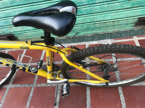Imagen 2 de 10 de Bicicleta Trek R26