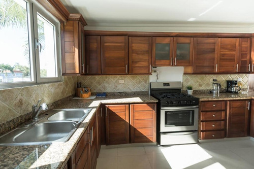Alquilo Apartamento Amueblado En Punta Cana Próximo A Playa Los Corales Código: Pd467