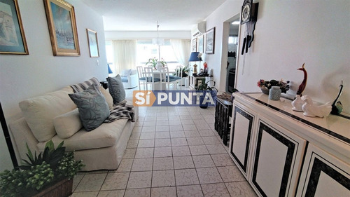 Imagen 4 de 21 de Apartamento En Venta - Zona Península.