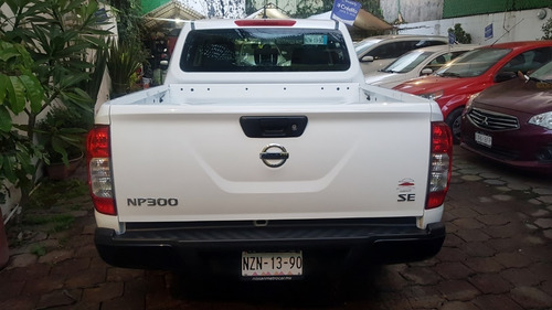 Imagen 12 de 15 de Nissan Np300 Se 2020 Factura Original Unico Dueño 4000km