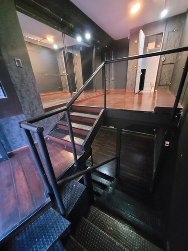 Imagen 1 de 11 de Arriendo Oficina Con Entrada Directa Santa Lucia Metro
