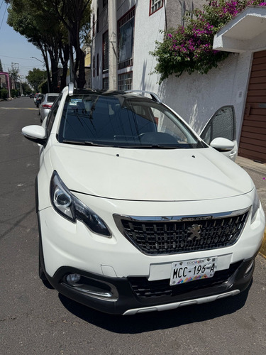 Peugeot 2008 1.2 Puretech Allure Pack