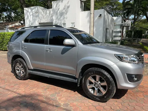Toyota Fortuner 2.7l 4x2