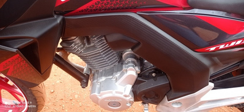 Imagem 2 de 7 de Honda Cb Twister