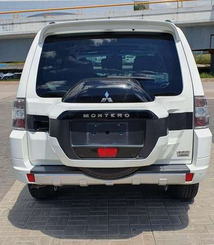 Imagen 3 de 15 de Mitsubishi Montero 2017 3.8 Limited 4x4 At